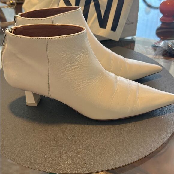 Ganni Pointed Toe Soft Ankle Boots In Egret Leather - Picture 7 of 10